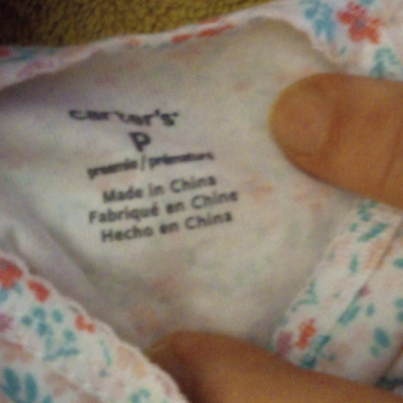 Preemie gown - Picture 3 of 4